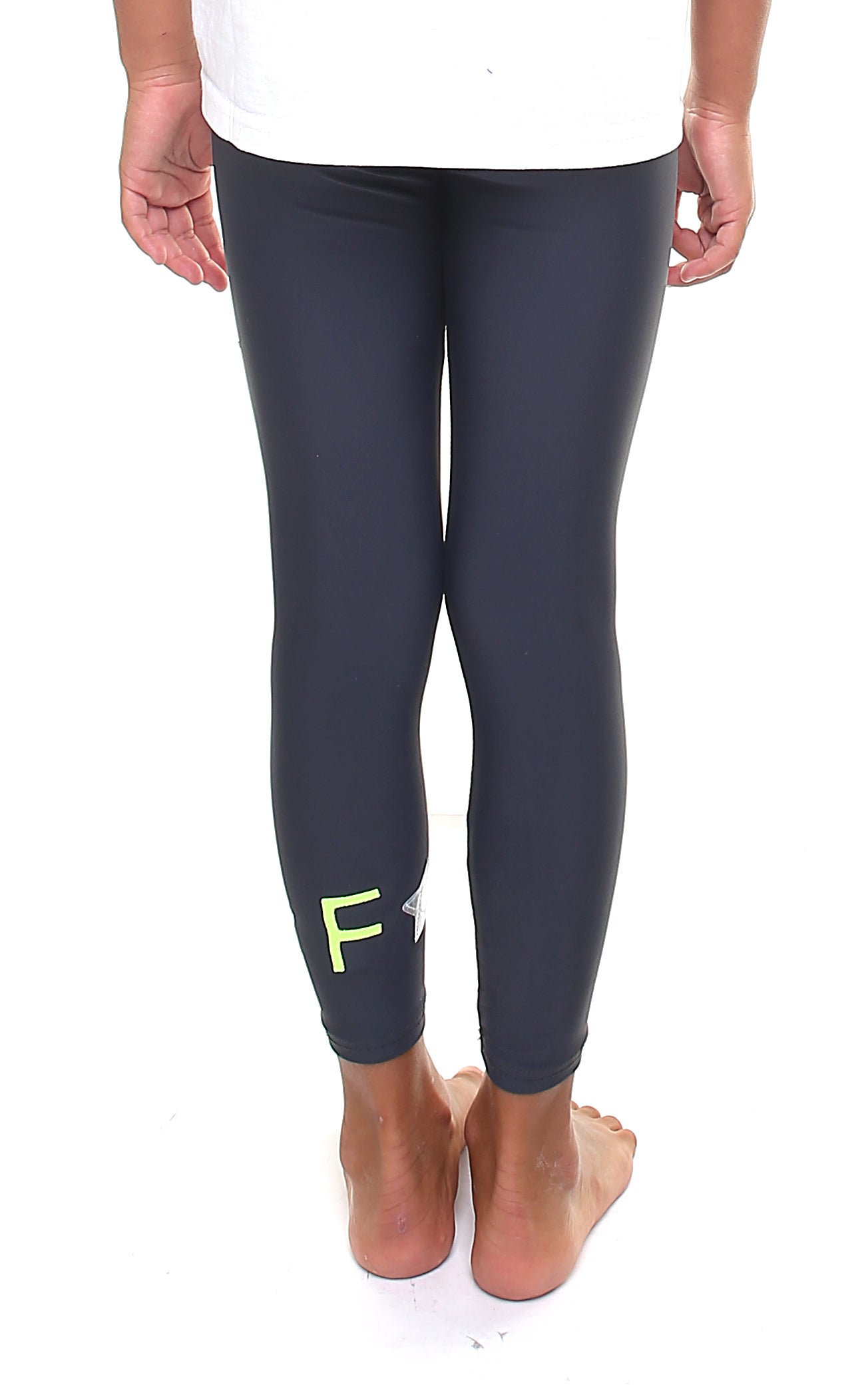 Leggings customized with two stars and a letter applied on the